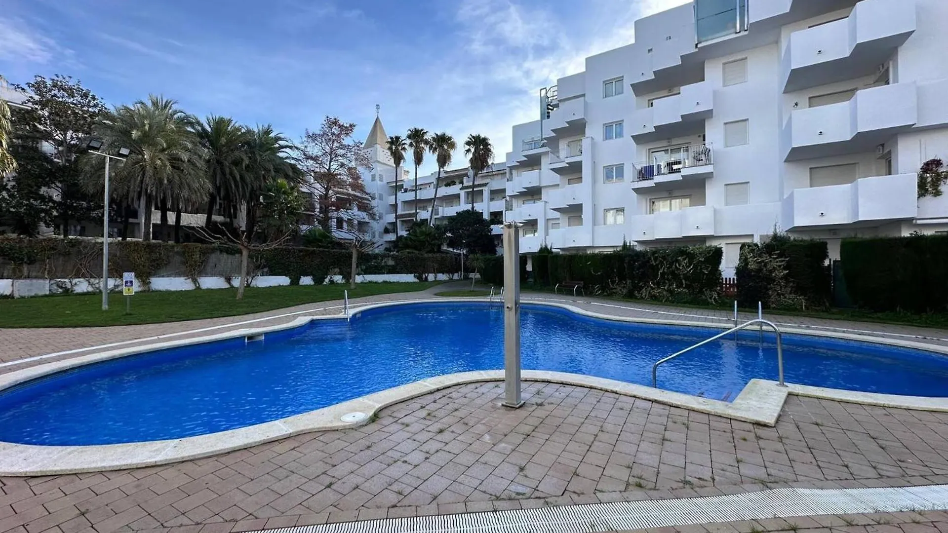 Apartamento Con Vistas A La Psicina Comunitaria Roses Apartment
