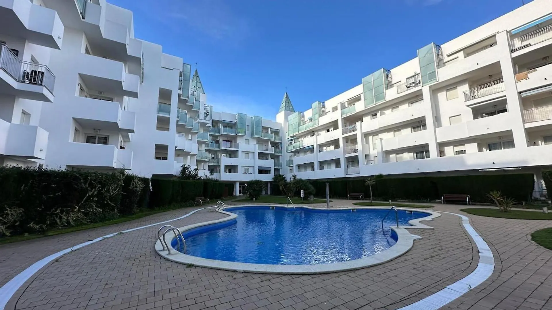 Apartamento Con Vistas A La Psicina Comunitaria Roses