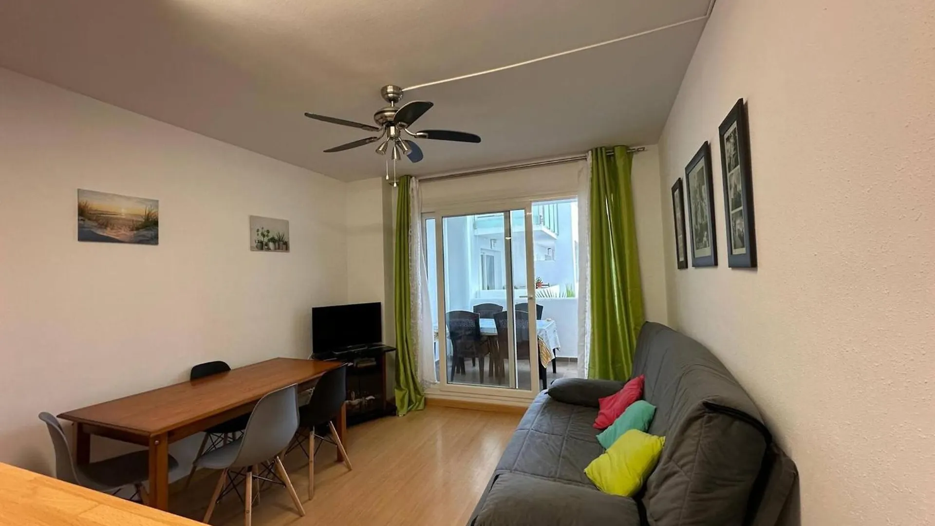 Apartamento Con Vistas A La Psicina Comunitaria Roses 0*,